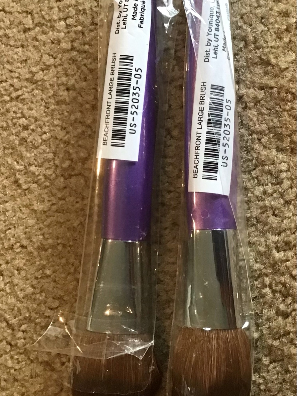 Younique Large Beachfront Brush Make Up Purple Powder Blending NEW in Package